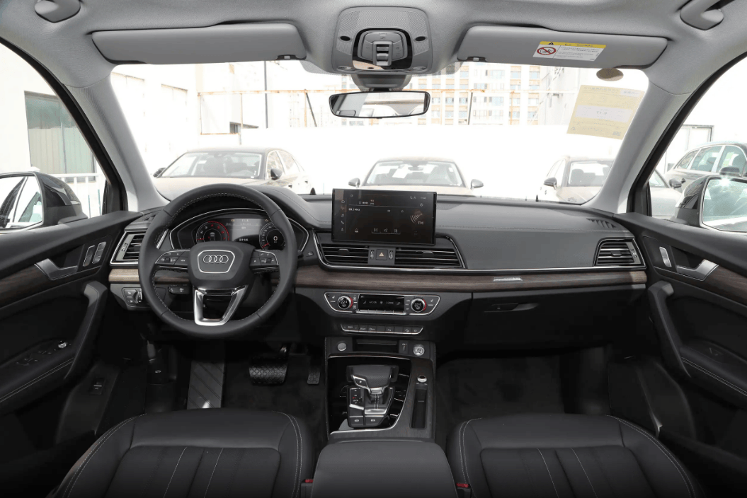 想买豪华中型suv,凯迪拉克xt5对比奥迪q5l,到底谁更胜一筹?