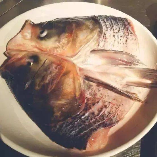 九江美食之一白浇雄鱼头