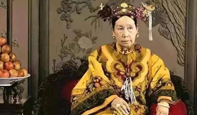 维新志士谭嗣同发妻李闰在丈夫就义后继承遗志筹办女校,死后同葬_李寿