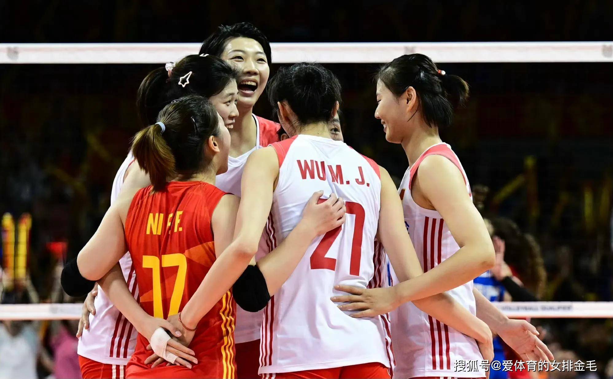 张常宁状态爆棚让人惊喜!_中国女排_比赛_热身赛