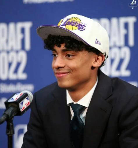 马克斯-克里斯蒂续约湖人:顶级3d潜力球员将留队