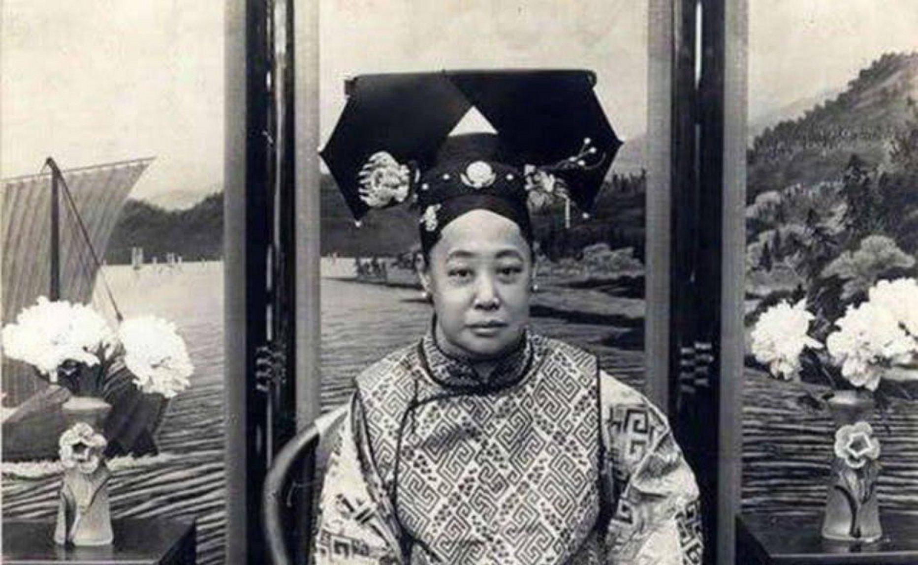 晚清赢家端康皇贵太妃:爱听戏和点外卖,晚年成了皇室当家人