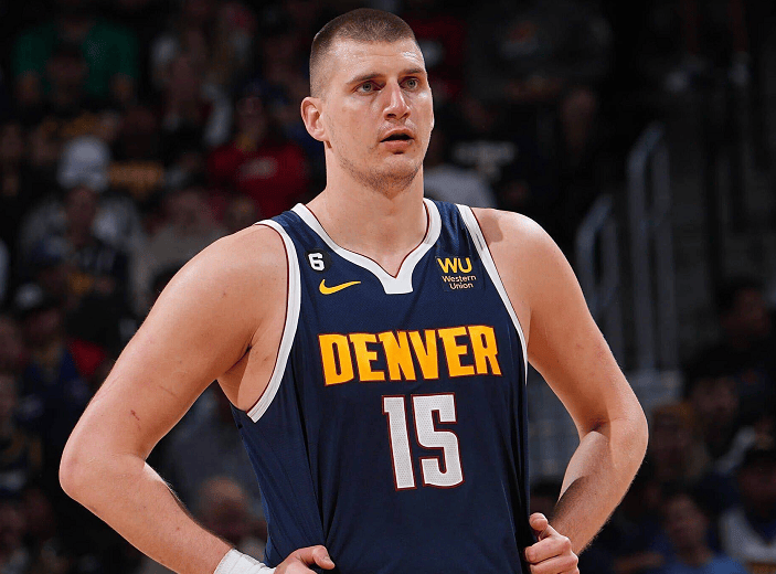 7亿,重返掘金!约基奇创造nba神迹,风高浪急更见中流砥柱