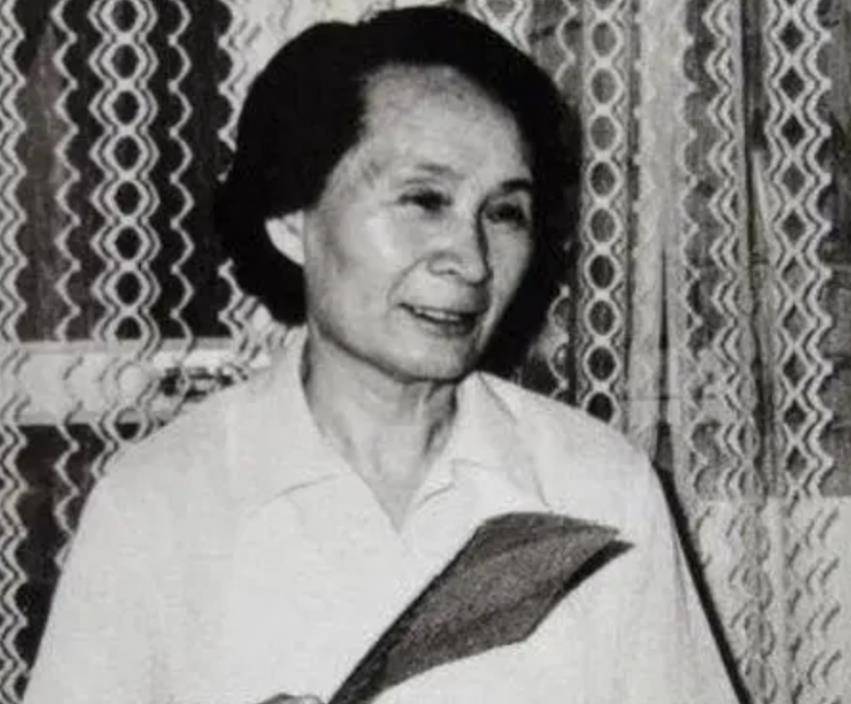 溥仪最后一晚:出现回光返照,求主治医生救他,死前一只眼未闭合_李玉琴