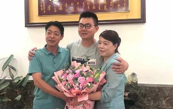 老杜近期两大心结:医疗费和姚策患病时间!杜粉不小心说出真相