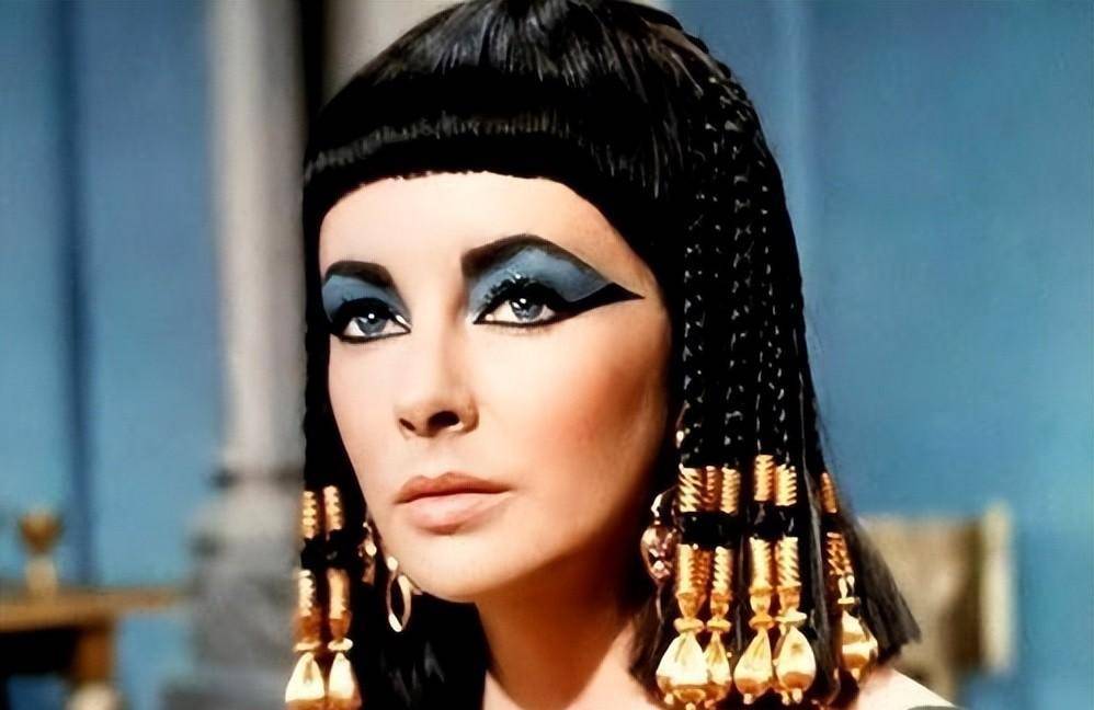 古埃及法老和贵族活得十分滋润?沉迷撸猫,还是时尚达人?