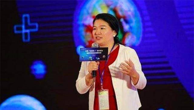 剑桥博士开启农民新玩法,在线看菜的"云农场",如今访客不断!