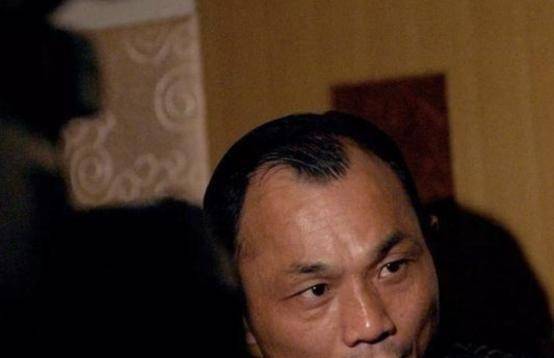 "亚洲赌王"尧建云:靠出老千一晚上赚 600万,为何56岁就离世?