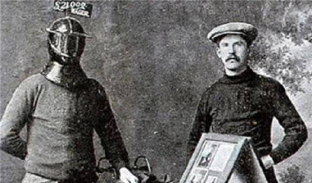 被称为"铁面人"的男人:一生戴着铁面具,去世后所有痕迹被销毁