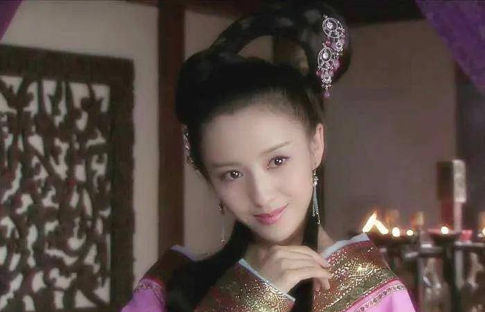赵飞燕是个私生女,她怎么能成为汉成帝的皇后,又为何会不得善终