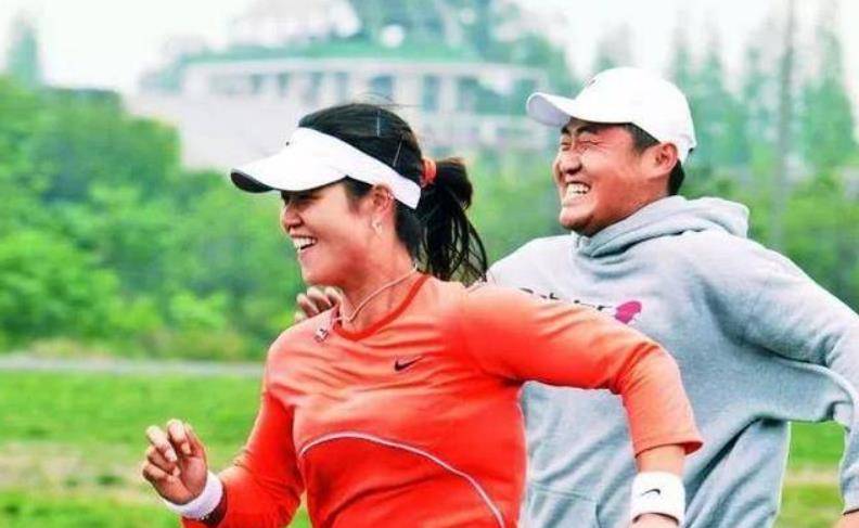 李娜倒追姜山,相伴24年今儿女双全,可以互骂,但绝不背叛_网球_比赛
