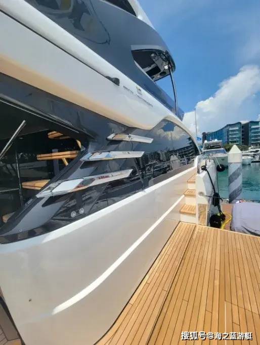 全新豪华飞桥游艇菲尔兰squadron 58首次在亚洲公开亮相