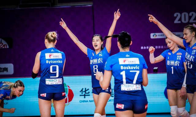 深圳女排宣布第四位外援加盟,加拿大国手领衔,本土球员成关键