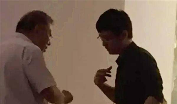 "两面人"李亨利:吃中国饭,砸中国锅,潜伏伪装30多年