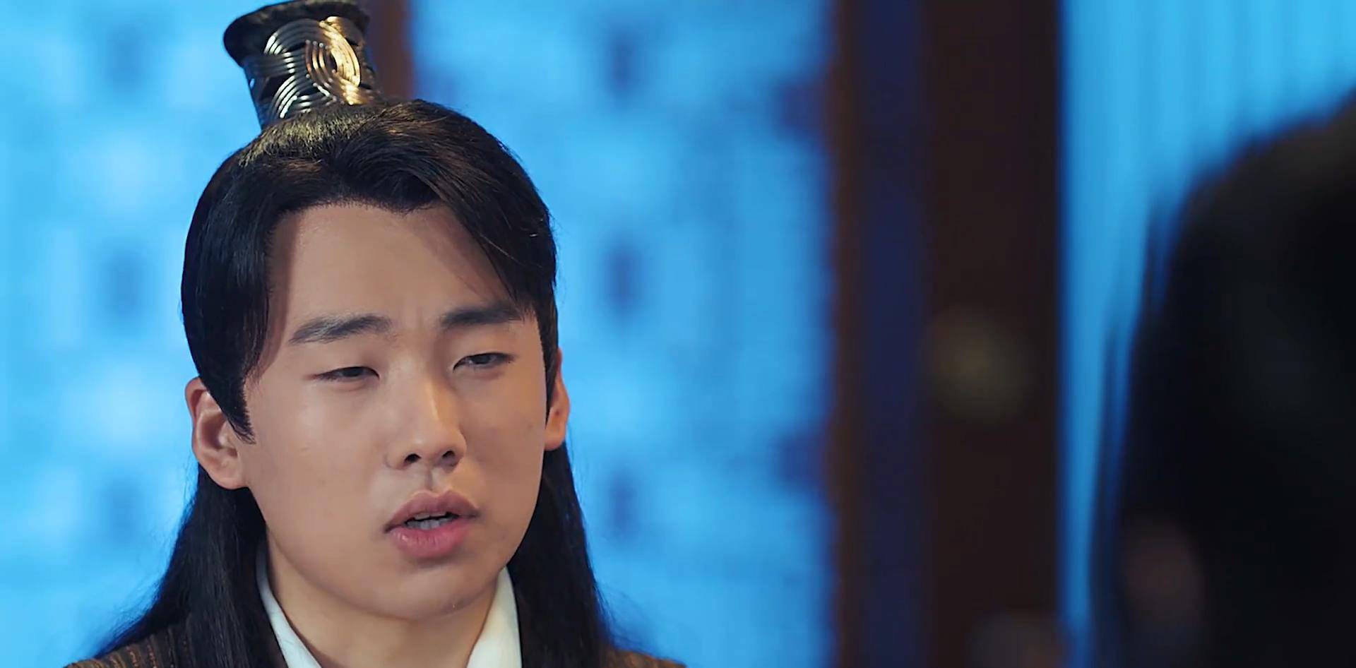 "可如果这个钦犯叫方天雷的话,不太顺手"陈凡为了救方天雷,宁愿放下