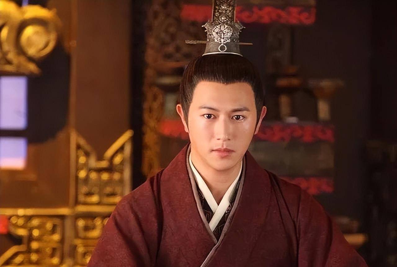 所以齐王刘襄的皇帝宝座就这么飞了.