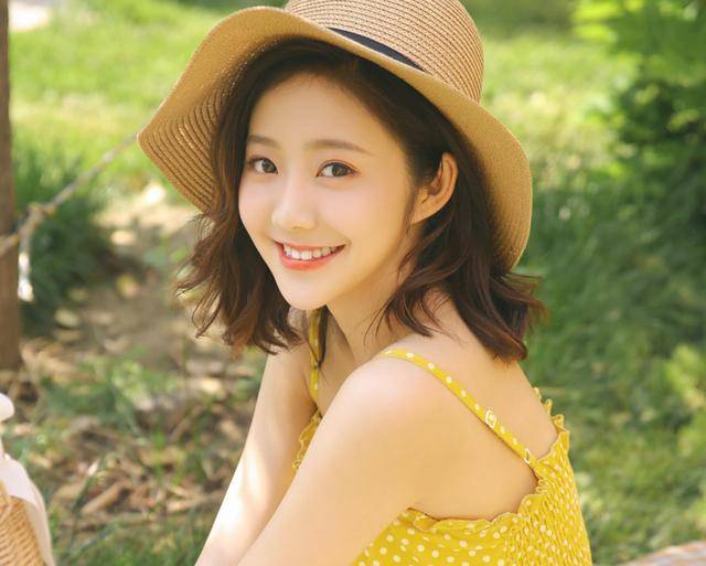 从来不缺男人喜欢的三个星座女,一个儒雅得体,一个聪明伶俐,一个身材