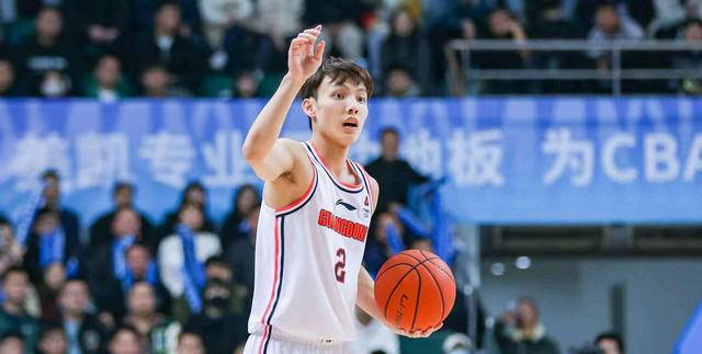 cba球星徐杰家餐馆大获成功,一日销售额高达8万元,改变家庭命运