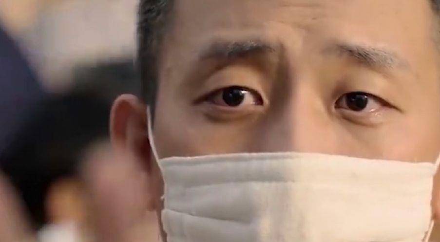 出道十六年,接连有陈凯歌,贾樟柯,宁浩这样的导演向他抛出橄榄枝,不得