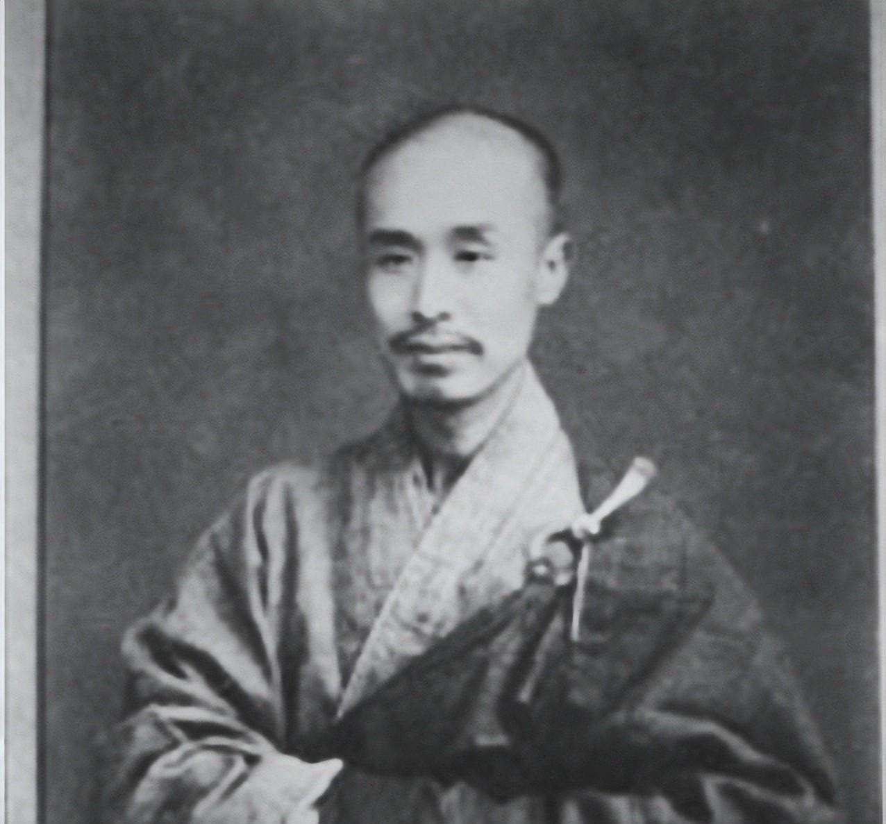 贾宝玉本是女娲补天余下的顽石,却投在了诗里,簪缨之足,花柳繁华地