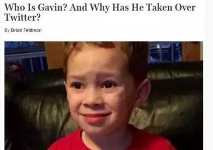 因"假笑"一夜成名,表情包火遍全网的男孩,失去了最真挚的笑容