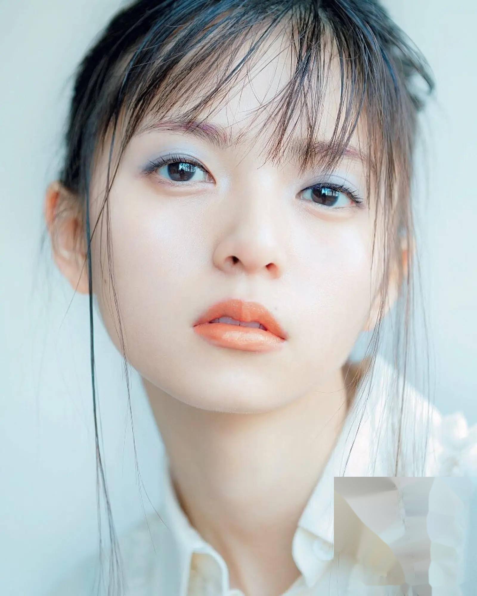 從前偶像蛻變成現如今美麗性感的日本當紅演員,齋藤飛鳥-齋藤飛鳥 OFFICIAL FANS SITE