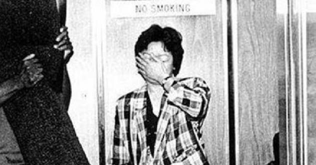 华裔郑翠萍:被美国下达全球通缉令,葬礼上百辆豪车送行