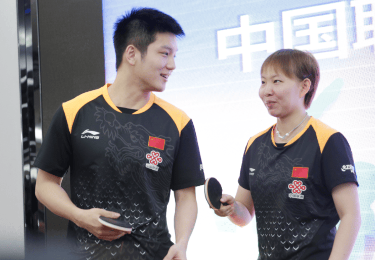 许昕(22岁)2008年北京奥运会替补为李晓霞(20岁),马龙(20岁)奥运会