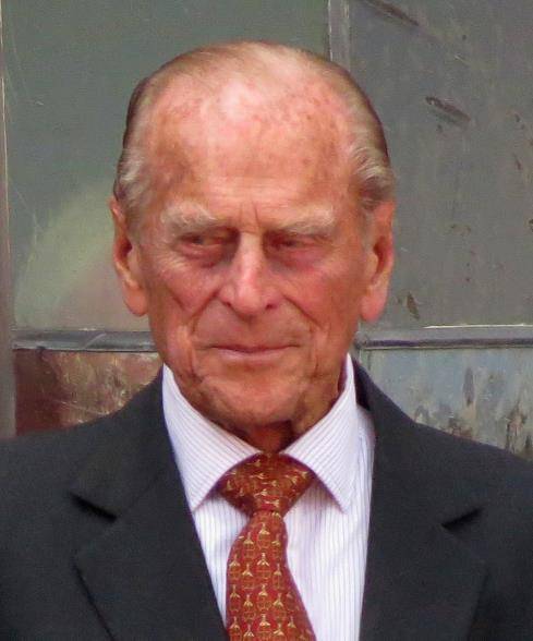 威廉王子人到中年头发已秃,是英国水质问题还是王室基因遗传?