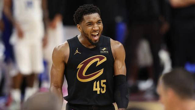 绿衫军晋级东部决赛,霍福德创纪录