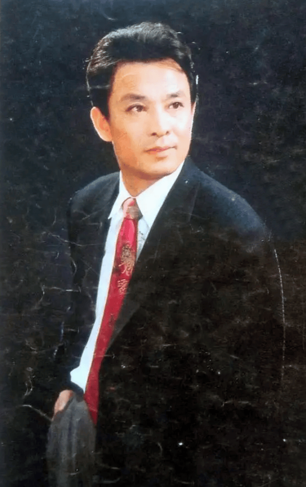 石维坚离世:9岁丧母,父亲和继母因他跳楼自杀,妻子是京剧名家