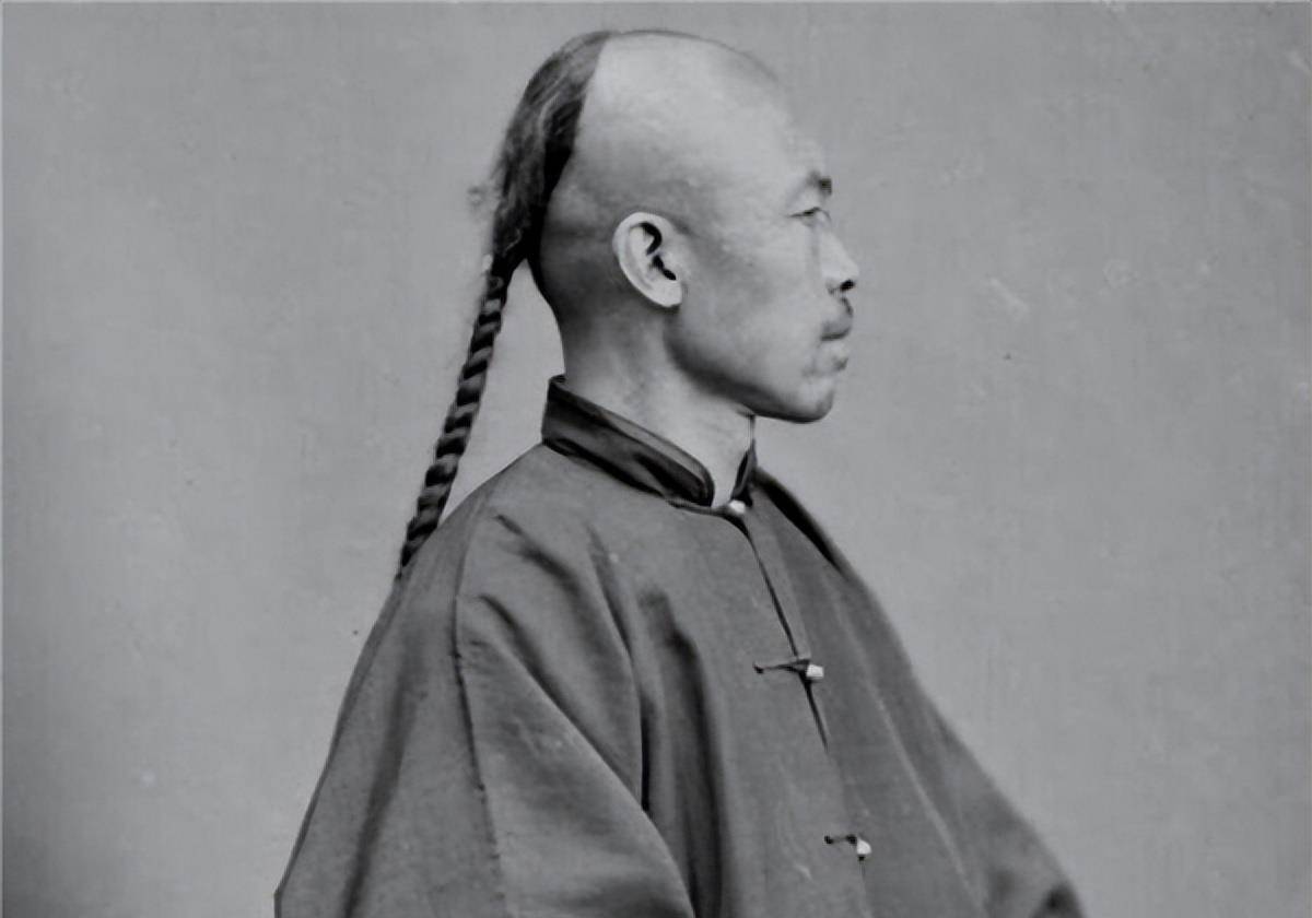 别被电视骗了,他们真实的发型是这样_汉人_头发_辫子