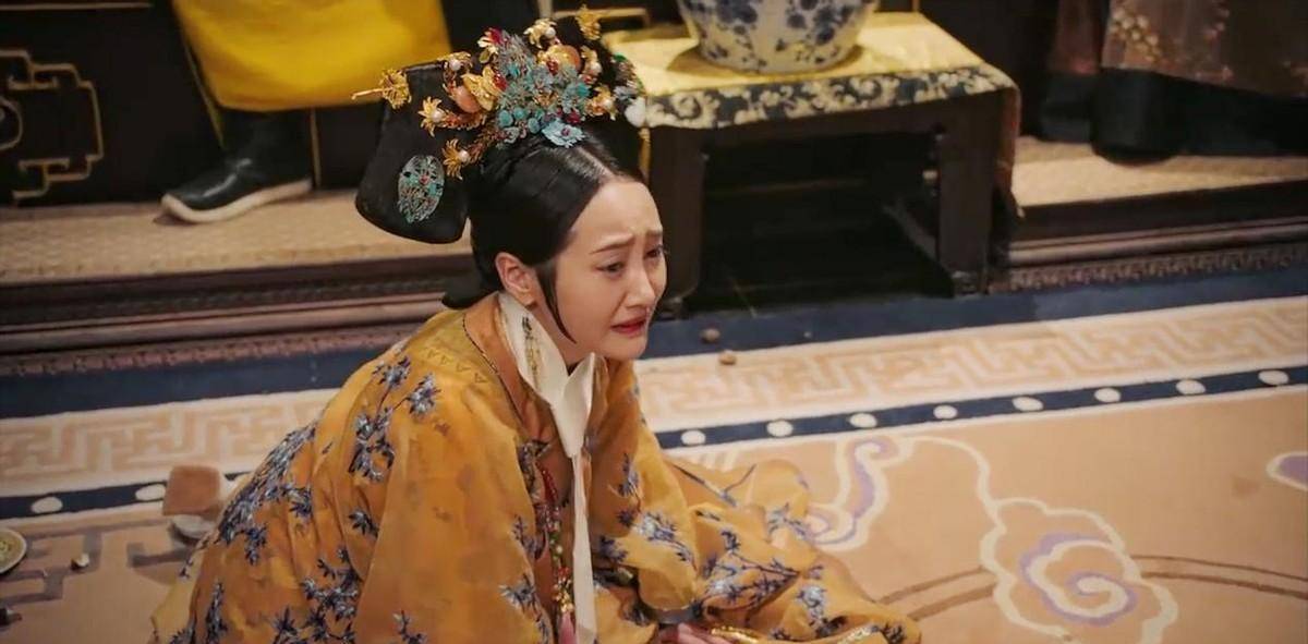 难怪进忠在卫嬿婉生孩子时那么紧张,在原著中他俩竟然有个孩子?