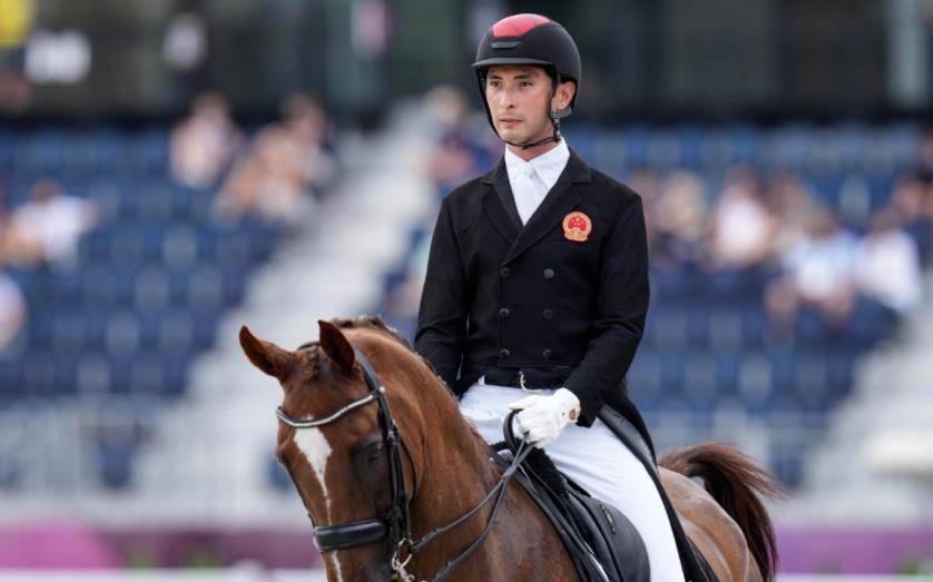 却加入中国国籍,一人一马,为国征战东京奥运会_马术_比赛_贵族化