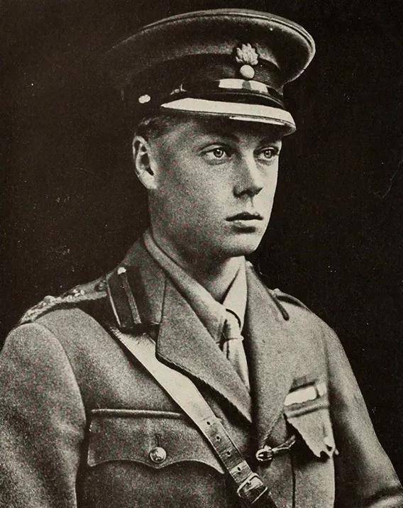 为情爱,还是另有原因?探究爱德华八世的退位真相