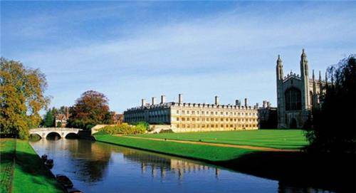 他是印度数学天才,发明3000多个公式从不证明,意外揭开黑洞奥秘_马努