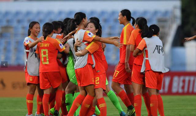 亚洲杯女足手抄报图片