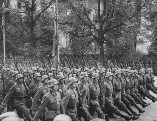 二战德国闪击波兰,为何白色方案的作战计划由党卫军来制定?