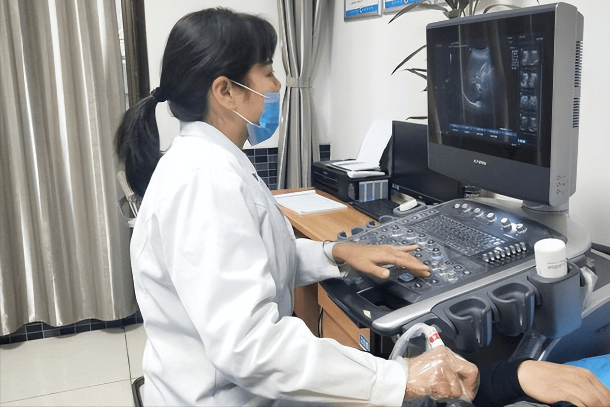 平时爱吃蔬菜养生,妻子哭泣:我劝不了他_张大伟_刘医生_治疗