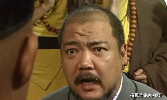这位大佬演员啊,想当年在80年代的tvb可是红得发紫,一部《天师执位》