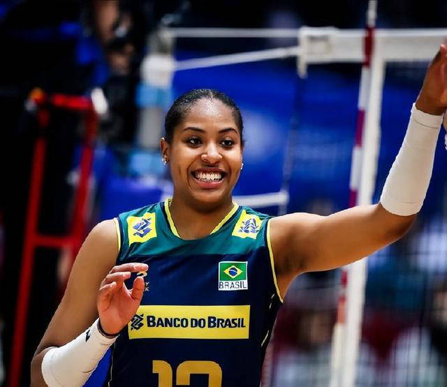 挑战世界第一主攻称号_中国女排_比赛_巴西