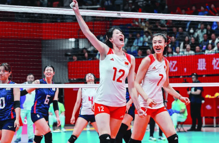 女排联赛最新积分榜:中国女排1-3加拿大掉第4,日本第1,巴西第3