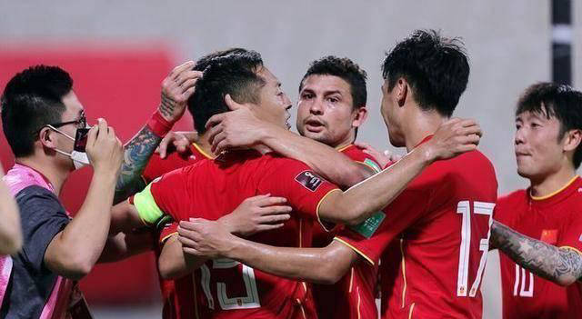 国足主场迎战泰国,归化球员助阵,夺胜进18强赛