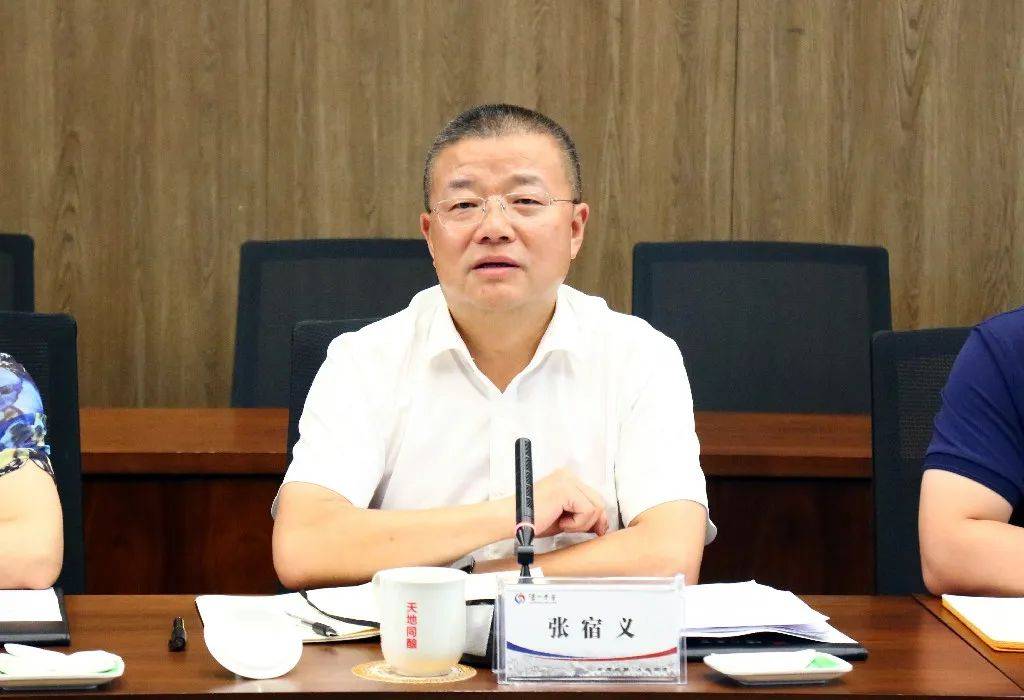 张燕书记受泸州市文化广播电视和旅游局党组书记,局长李凌的委托,欢迎