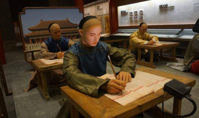 明年此日青云去,却笑人间举子忙:宋濂虚心求教和勤苦学习的经历