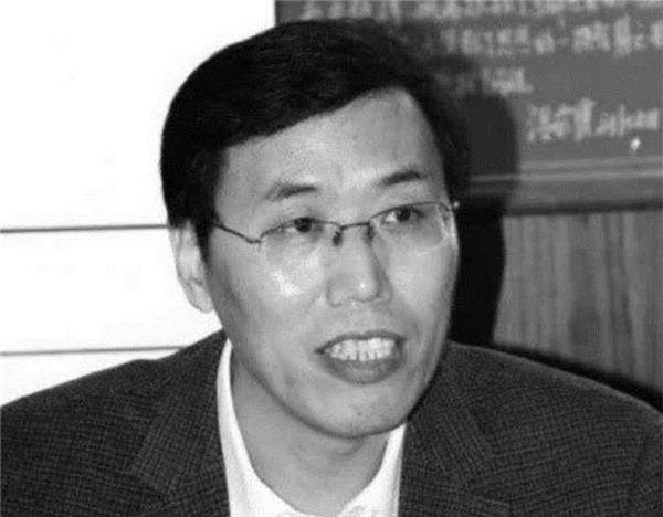 1984年东北公交司机王洪成发明"水变油",13年后骗局揭开被判刑