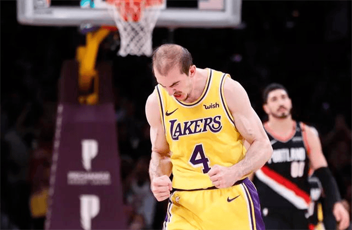 卡鲁索:我更反感他们拿我的头发开玩笑,叫我"秃曼巴",结果越叫越秃