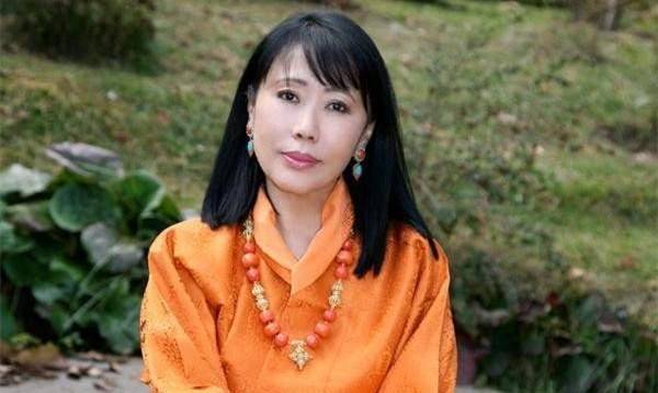 不丹三太后强势控权,3子女同时与王后家族联姻,大太后迁怒索南