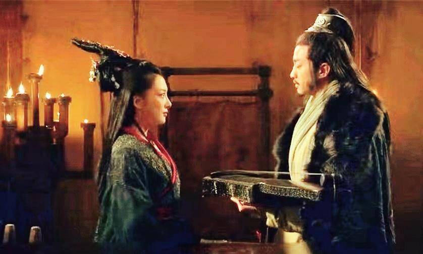 曹操为何偏爱丧夫之妇?今天再看,真的不愧为一代枭雄的智慧