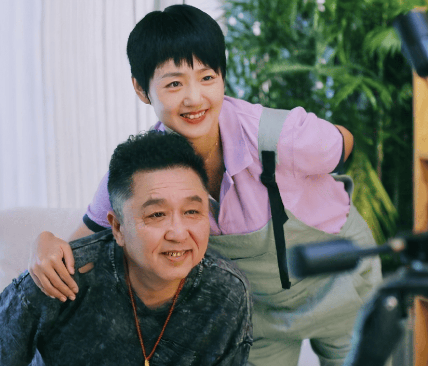 到18所大学offer,反观郭德纲儿子,初中就辍学说相声_麒麟_于云霆_高考